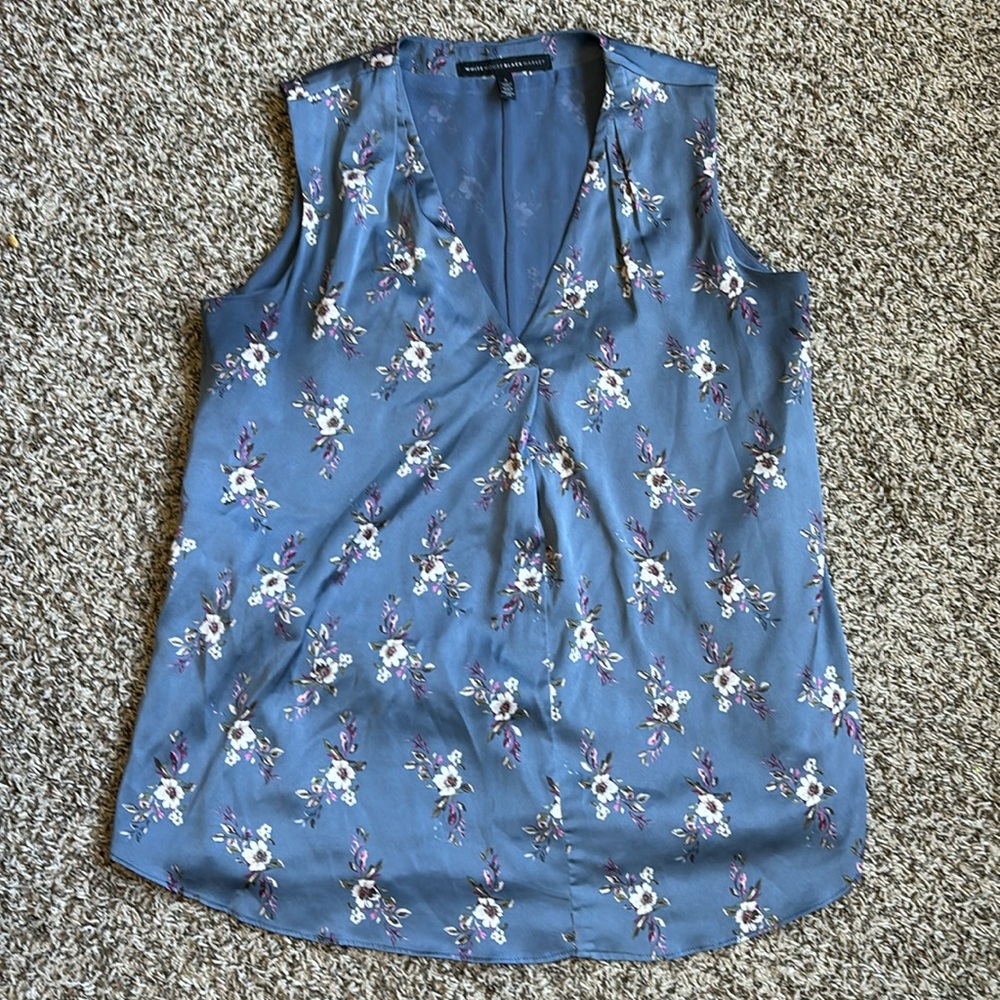White House Black Market Women’s Floral Print Blouse, size 4